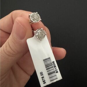 Solid 925 Sterling Silver Natural Diamond clustered earrings 0.25 CTW.